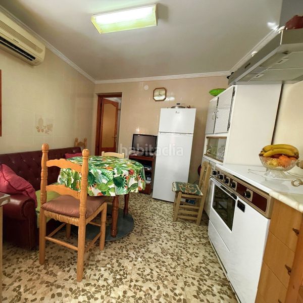 Foto dd008d9e-0d3a-4af3-bbd2-9a7b07e3d5a5. Casa adosada en Iznájar