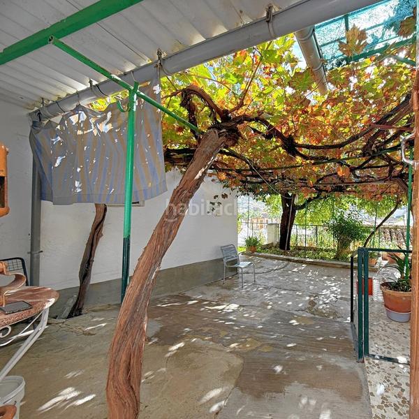 Foto d27dadb6-46c4-48a8-b0a5-d8939f09f110. Semi detached house with parking in Iznájar