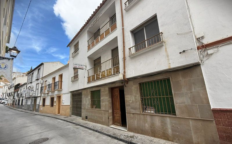 Foto 45699ad3-a1bd-4283-863c-3cc9a3623e17. Casa adossada a Iznájar