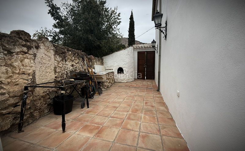 Foto 50bee3b2-41b3-4755-b7dd-4fc0795fd535. Xalet amb aparcament a Loja