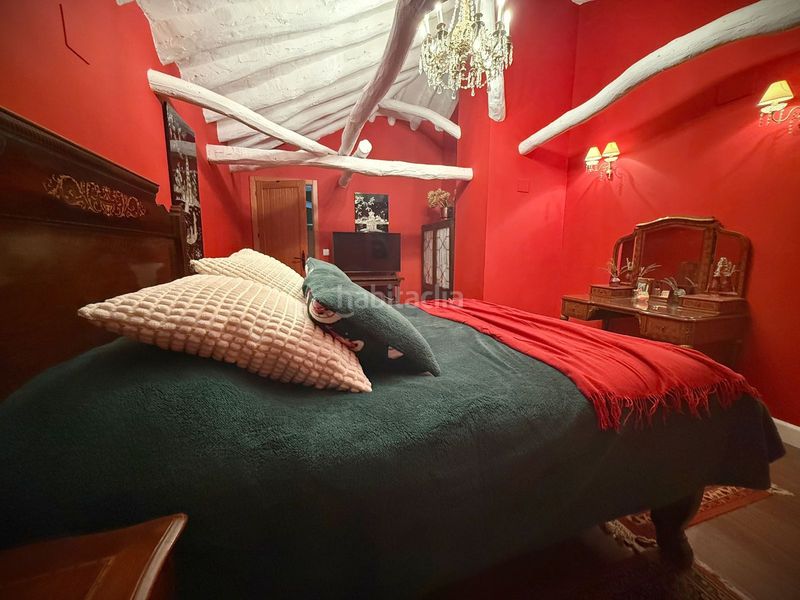 Foto 9d109740-9585-4e75-9f6e-79d43eba54dd. Xalet amb aparcament a Loja