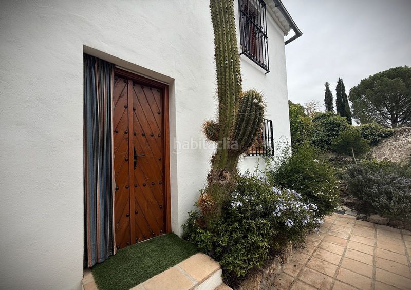 Foto a837dbca-31f6-4662-a076-981e817100fa. Xalet amb aparcament a Loja