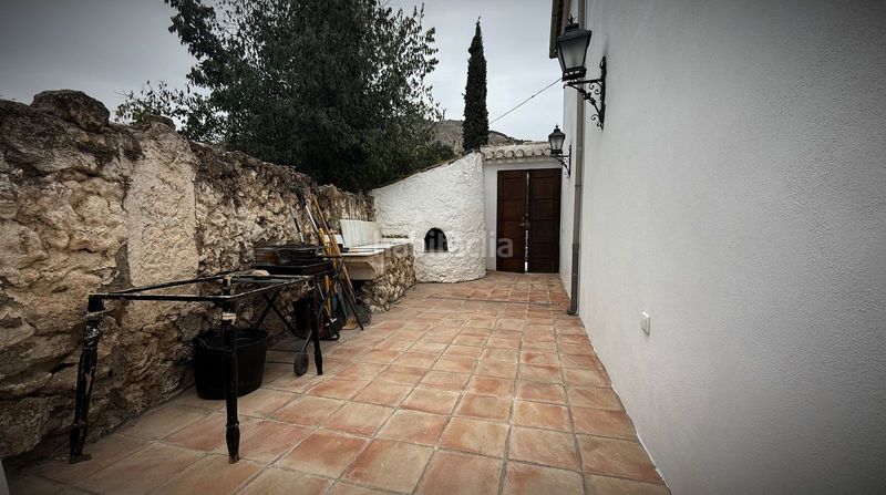 Foto d7af897a-b1cb-48fe-9856-416482d7ff12. Xalet amb aparcament a Loja