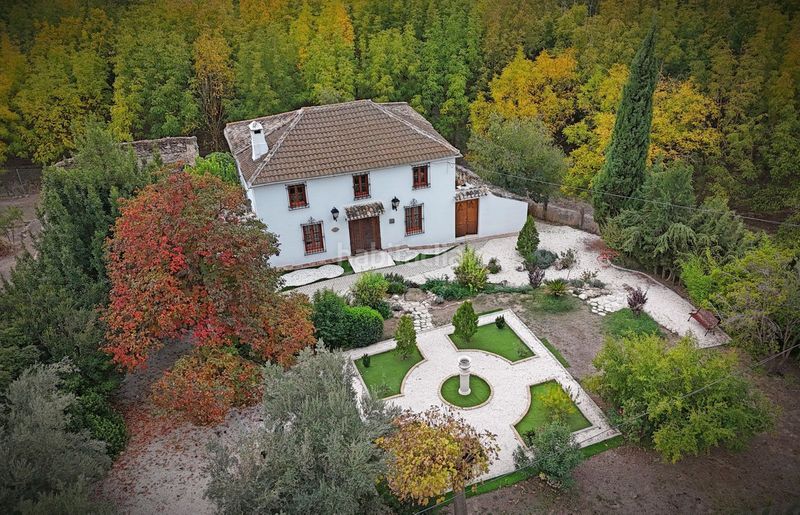 Foto fe3c2e8a-686f-4b6a-8425-b30b91f11020. Xalet amb aparcament a Loja