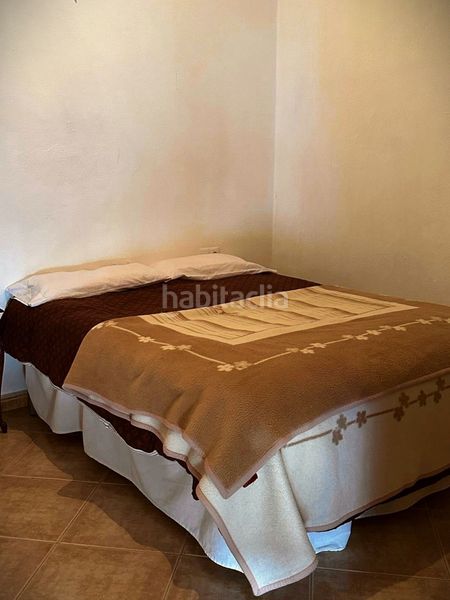 Foto 64a89746-c6eb-4825-bad5-96bfe4e8fb04. Casa adossada a Archidona