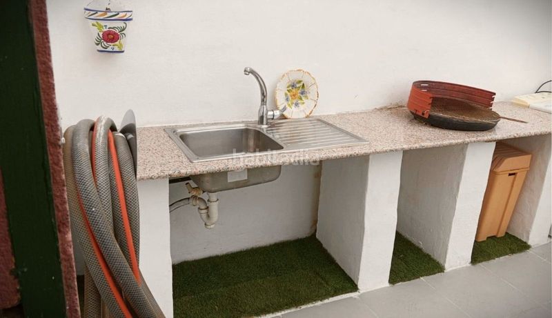 Foto eaf6cf02-c703-487d-a84b-684cc9f148aa. Casa amb piscina a Fuente de Piedra