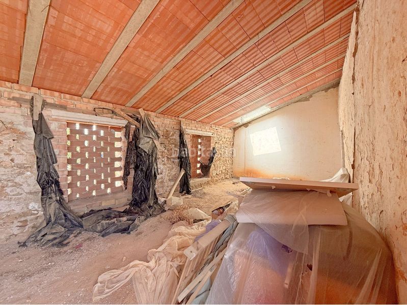 Foto a8c70a04-baf3-4136-b57f-3eac4ec6df2d. Casa adossada a Olías Málaga