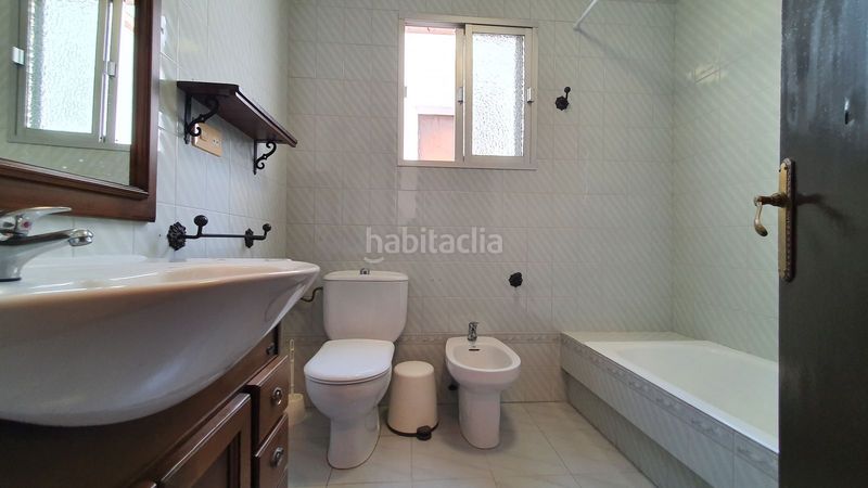 Foto 9ffbf650-7f93-4625-91a6-c5bc405a92d7. Casa adossada amb piscina a Ardales