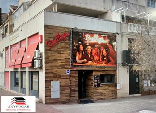 Pas-de-porte Local commercial à Avenida de la ilustración 107. ¡unyhogar traspasa negocio bentleys en velilla de san antonio!