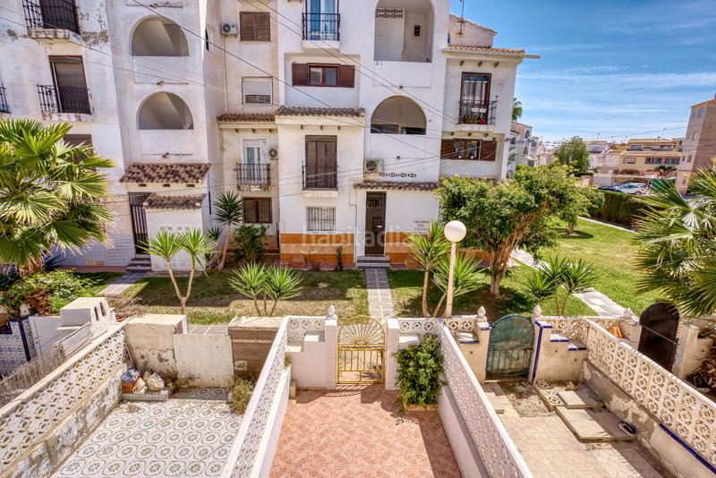 Foto c5805bba-a87a-443b-b23d-2acb1549ced5. Planta baixa a nueva Torrevieja Torrevieja