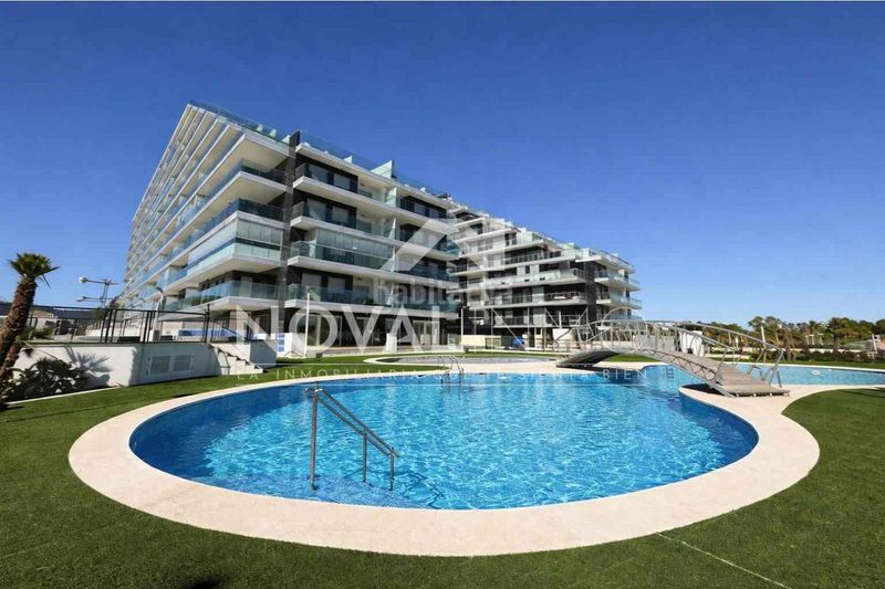 Foto 4d487430-aeb6-4a4e-aeef-ee32035fc653. Pis amb aparcament piscina a Cabanes