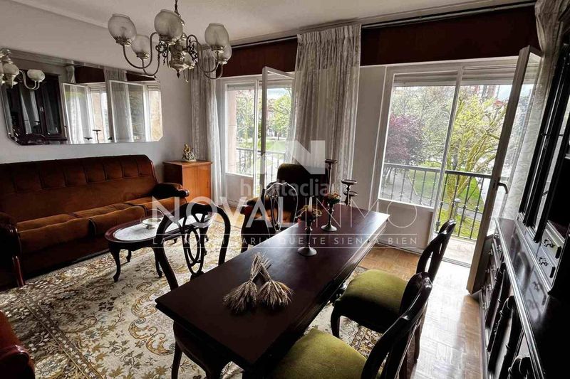 Foto 51270e1e-fb5c-4770-b481-af27a04729b9. Pis amb calefacció aparcament a Centro Avilés