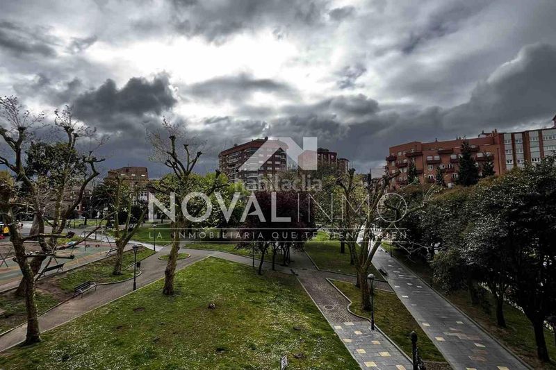 Foto c795905b-8c89-41aa-ad5b-06f83916b93d. Pis amb calefacció aparcament a Centro Avilés