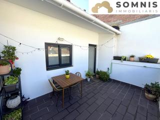 Casa adossada a Poble Nou. Con encanto y diseño actual