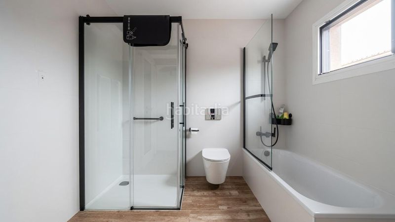 Foto a5618949-04f2-4631-b7d4-000672b7add1. Etagenwohnung in calle miguel de cervantes 2 in Santa Marina - Polígono Mieres