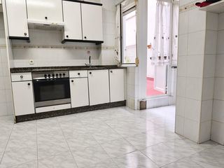 Flat in Calle zoila 6. Piso 3 habitaciones calle zoina  llano  gijon