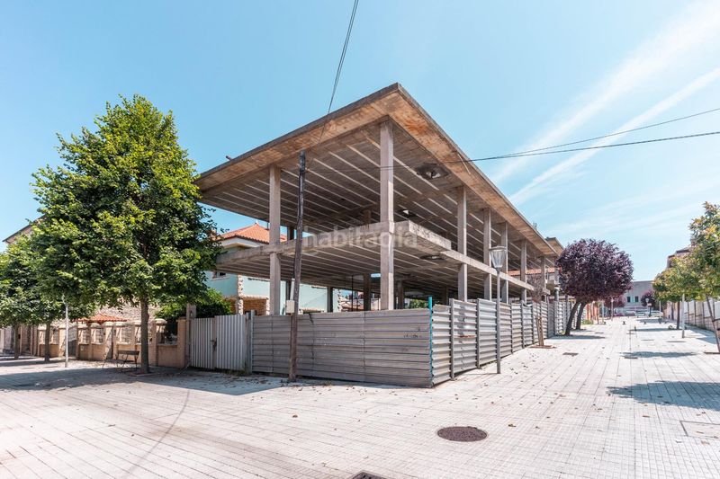 Foto ebc3d373-d045-4398-b21a-802b2732a304. Edificio in calle del silencio 6 in Tremañes Gijón