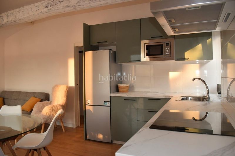 Foto 2f63acc4-f8d1-42a8-bf2b-10a52aed73b2. Casa amb calefacció a Parres