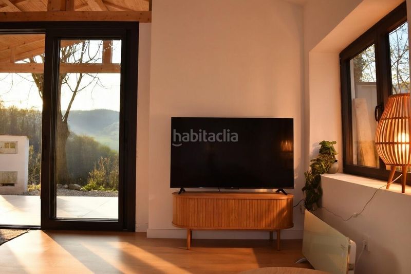 Foto 502a5acd-8d94-48f9-970f-6db008320333. Casa amb calefacció a Parres