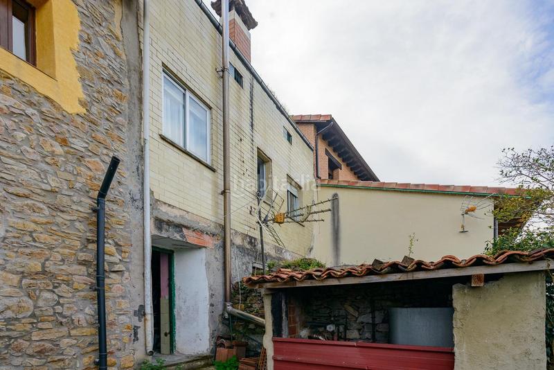 Foto 29eb7946-cf2e-4397-9cd9-565816a11619. Casa adossada amb aparcament a San Claudio - Trubia - Las Caldas Oviedo