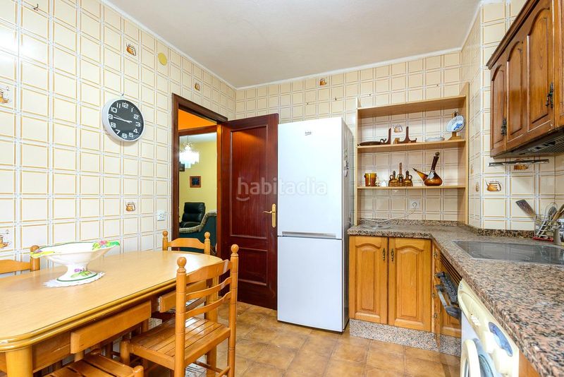 Foto cf0ac200-5de8-417b-a0f8-4e2aaed8dbd4. Casa adossada amb aparcament a San Claudio - Trubia - Las Caldas Oviedo