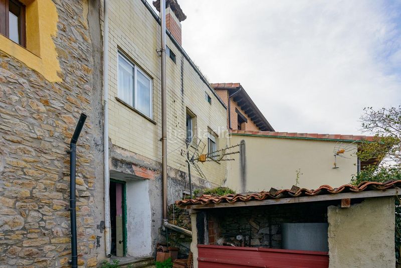 Foto 59eaea41-33d5-41fa-b149-1fc803ba1bb5. Casa adossada amb calefacció aparcament a San Claudio - Trubia - Las Caldas Oviedo