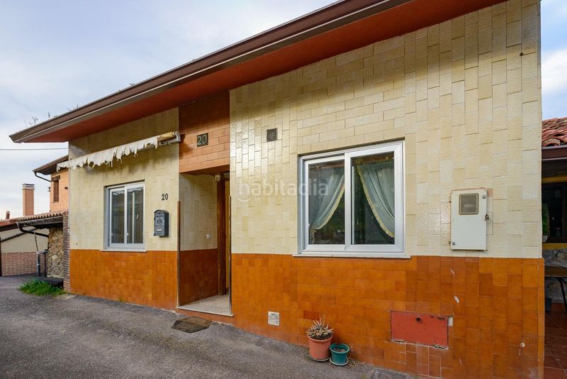 Foto d21b501f-b9b1-4eb5-8e69-e93fbe1006cd. Casa adossada amb calefacció aparcament a San Claudio - Trubia - Las Caldas Oviedo