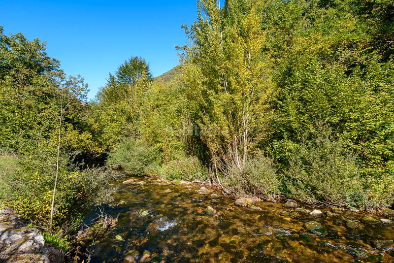 Foto 1ec32938-5bde-4580-8c06-0f973dc60079. Casa  independiente con licencia vacacional en Somiedo