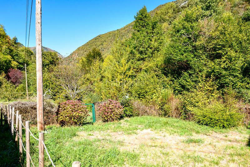 Foto 2c252564-3f2b-45d5-88fc-a63d38bb77f7. Casa  independiente con licencia vacacional en Somiedo