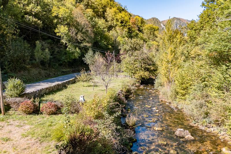 Foto 8f420681-f4b6-4850-945c-1cd8449ae65a. Casa  independiente con licencia vacacional en Somiedo