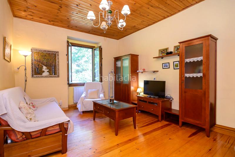 Foto a4b4f666-e5b3-42c0-95f2-15934ccfa4b5. Casa  independiente con licencia vacacional en Somiedo