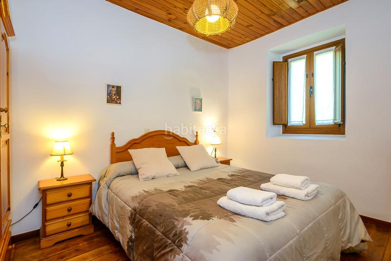 Foto a7345f4c-dafb-496f-a26f-138bb01b7cc0. Casa  independiente con licencia vacacional en Somiedo