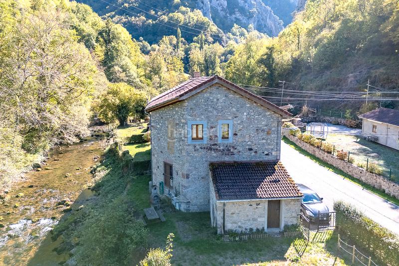 Foto b1602a06-a220-4861-ab2e-fec04370053a. Casa  independiente con licencia vacacional en Somiedo