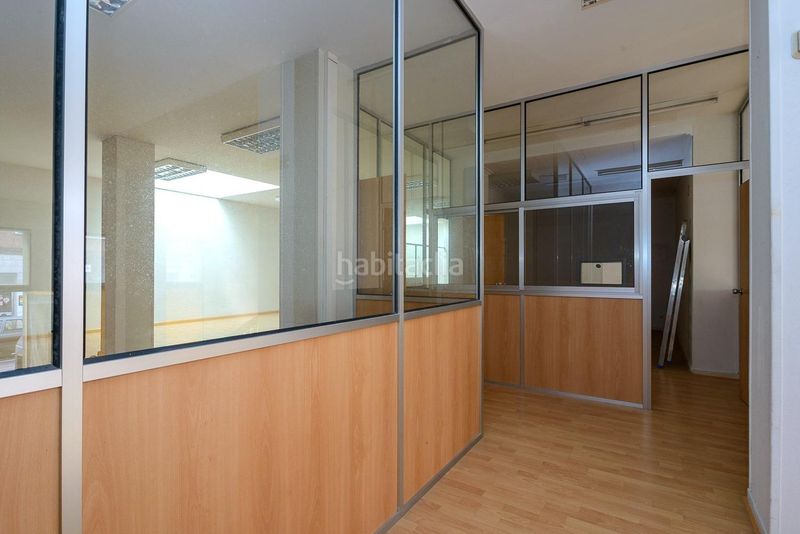 Foto 759edace-f457-4dd7-8de1-91d4feda8479. Local comercial a calle de echegaray 9 a Llano Gijón