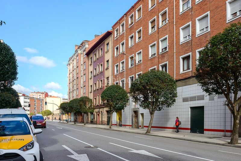 Foto 9ea5d48a-a0de-4c2e-8924-e6bfc7446cee. Local comercial a calle de echegaray 9 a Llano Gijón