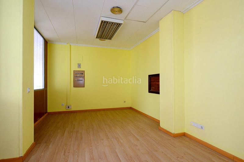 Foto f34261ae-4f4f-4da1-a576-7b8bb8f5c6c0. Local comercial a calle de echegaray 9 a Llano Gijón