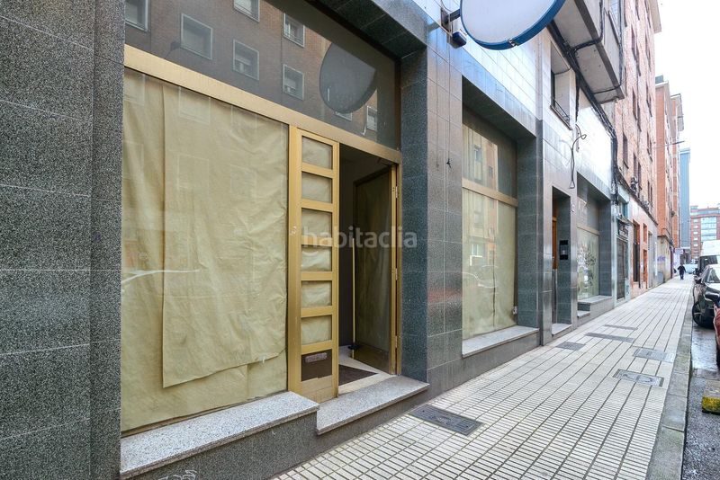Foto f6fc892f-d846-4137-9e1a-fad2e568acb3. Local comercial a calle de echegaray 9 a Llano Gijón