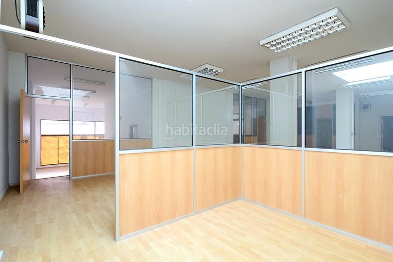 Foto fabb2491-f889-4c3c-af2d-162bdd452406. Local comercial a calle de echegaray 9 a Llano Gijón