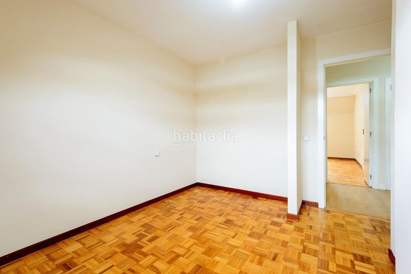 Foto 534e1ba4-6102-4552-8e56-d9e453b7c9b6. Àtic a calle valeriano leon 10 a la pola Siero Siero