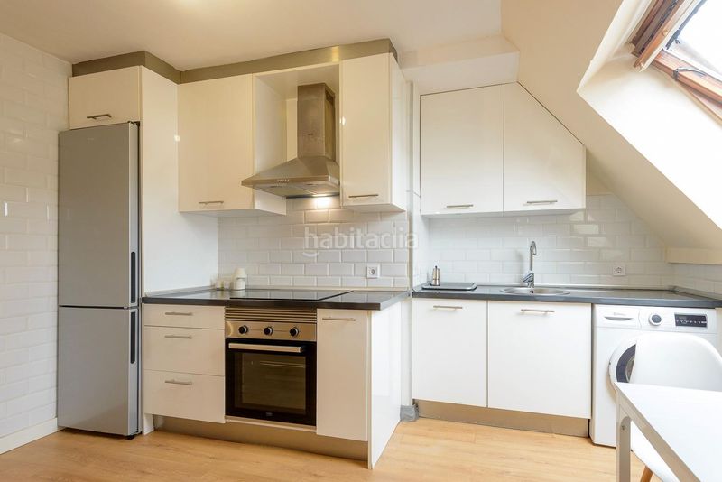 Foto dc5293b8-257c-42c1-b814-d3fd170b82dd. Àtic a calle valeriano leon 10 a la pola Siero Siero