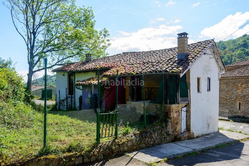 Foto e6f49811-2c10-4ab3-ae6c-49266f90732c. Casa a Bimenes
