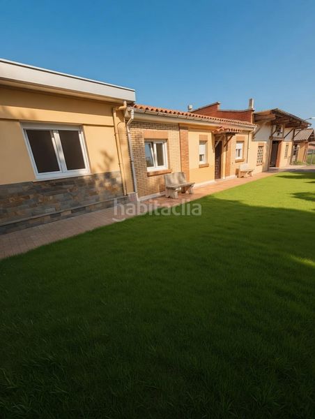 Foto 4d7f5375-869c-4630-a750-f9f4db86472d. Casa amb aparcament a Muros de Nalón
