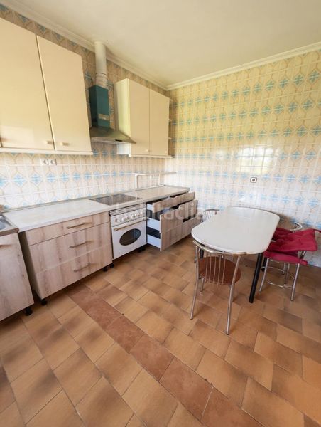 Foto c0b47655-5294-420e-b693-1646f1370205. Casa amb aparcament a Muros de Nalón