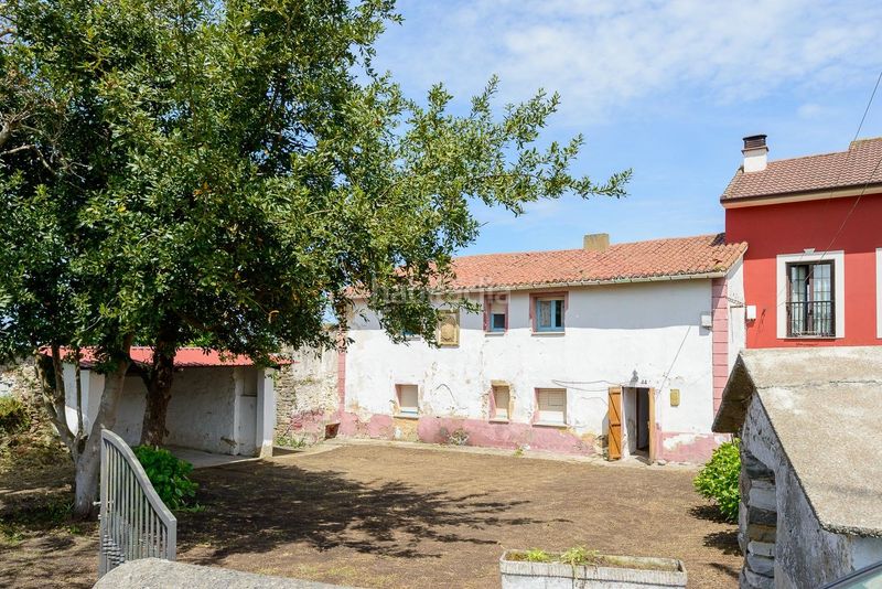 Foto 4a07f566-0a85-4099-b3bd-f3d499b344e9. Masia a lugar de novellana 486 a Cudillero