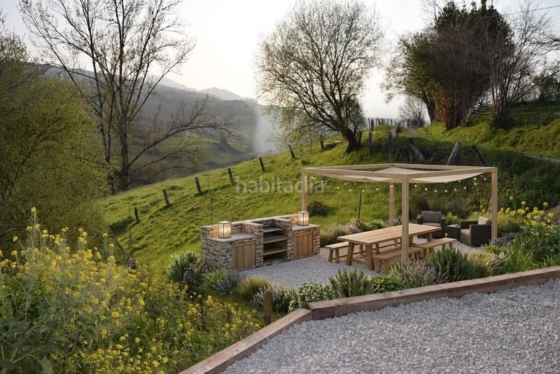 Foto d7a86475-261b-4681-bf47-4f6ebf87ad72. Masia a lugar vallobil - la cantera 14 a Celorio-Poó-Parres Llanes