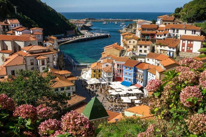 Foto b292e50c-21cd-4ea0-b3e9-e0271b0e6e60. Masia a Cudillero