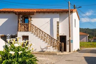 Masia a CALEA DE BAXU