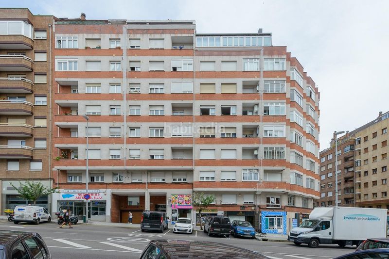 Foto e4405f89-f74d-4f08-a79d-4d60323460aa. Pis amb calefacció aparcament a La Ería Oviedo