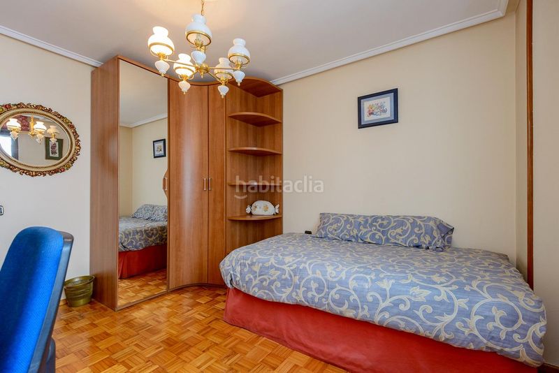 Foto ff8b09e1-6a7e-480d-abb8-77bc075989f8. Pis amb calefacció aparcament a La Ería Oviedo