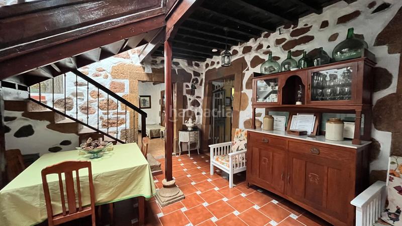 Foto b672dde3-cf98-449b-bb98-51f4f5e003fa. Casa a calle de la escuela 6 a Teror pueblo Teror